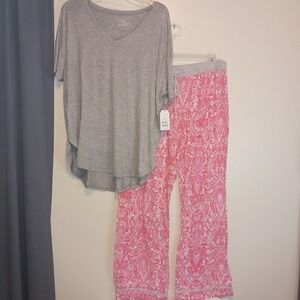 Time and Tru Pjs NwT L Top Pajama Set Gray Top Pink‎ Kato Paisley Pants XL